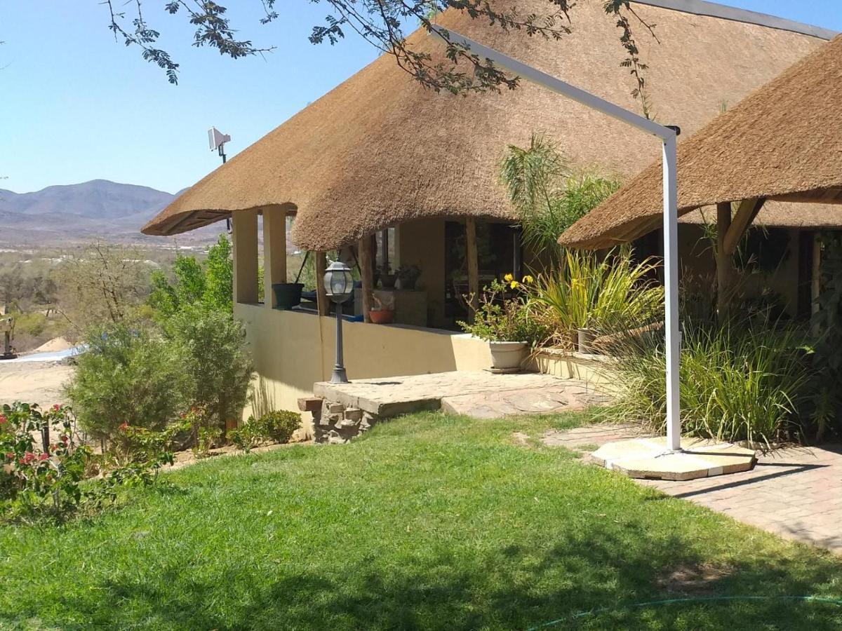 Uitkyk Guest Farm Hotel Usakos Kültér fotó